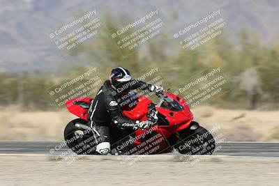 media/Dec-01-2025-Moto Forza (Mon) [[2daa91e15f]]/2-Intermediate Group/Session 3 (Turn 7 Inside Pans)/